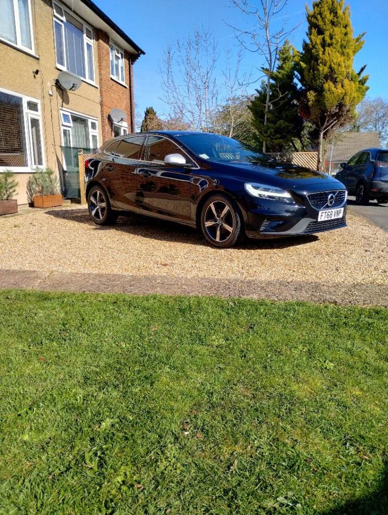 Volvo V40 R design,2.0 petrol manual,2019