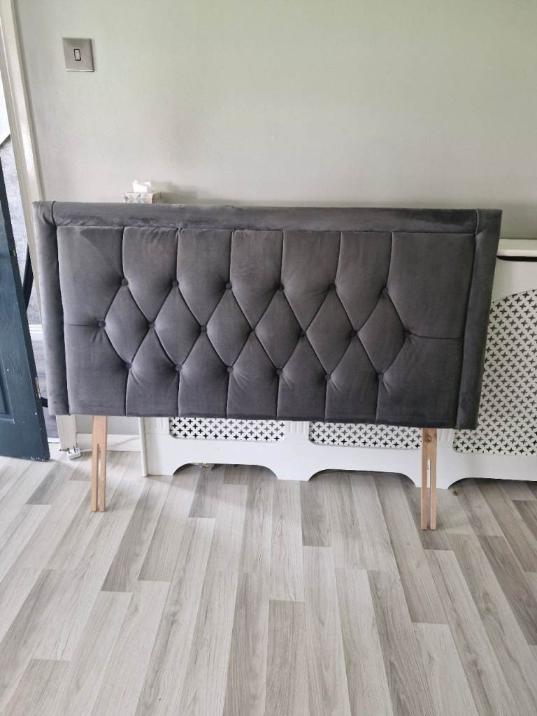 Double headboard 