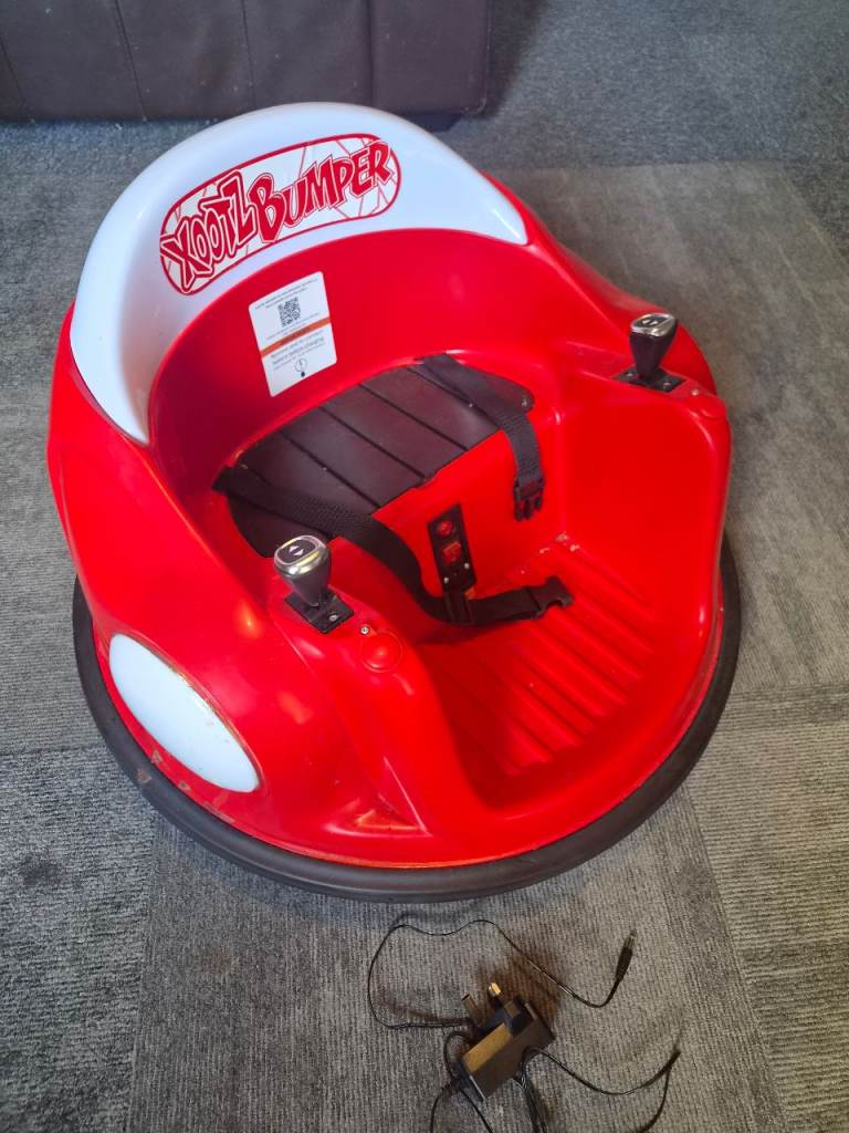 Bumper car with parent remote and charger 