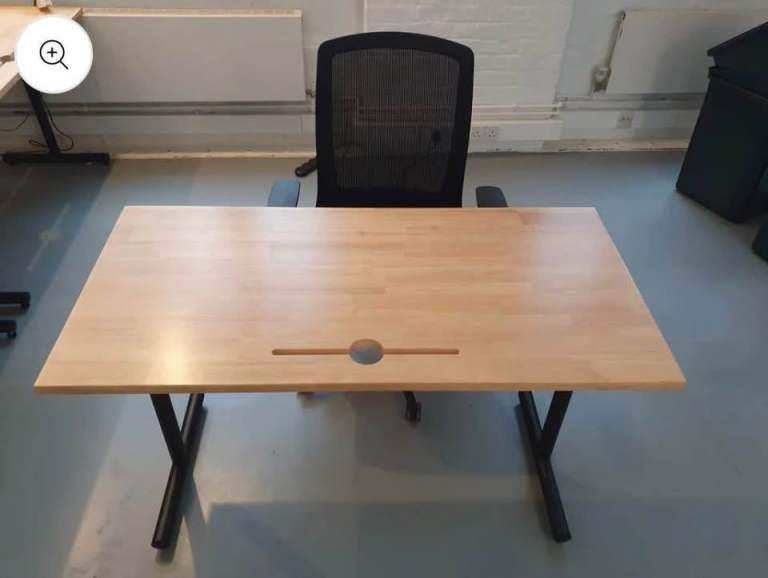 Pre-owned Freestanding Solid Wood Top Office Desk 120cm x 60cm