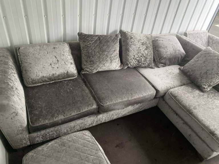 Corner sofa velvet FREE DELIVERY 