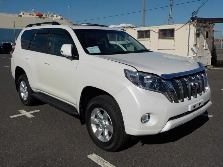 TOYOTA LAND CRUISER 2.8 TDI TX Prado White Auto Diesel 2016