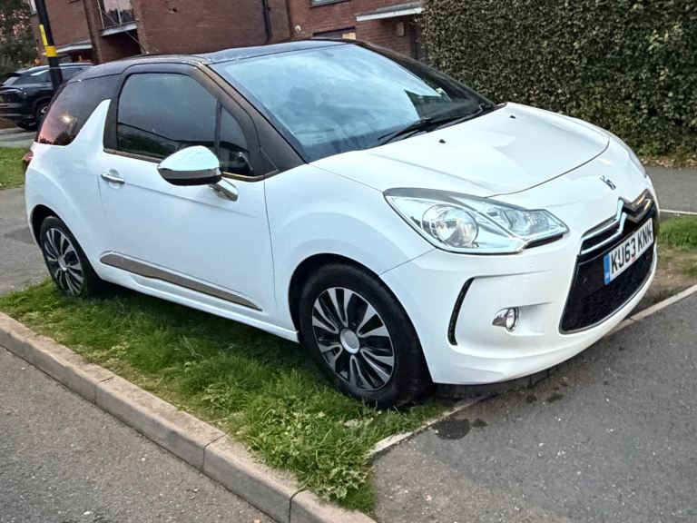 Citroen, DS3, Hatchback, 2013, Manual, 1560 (cc), 3 doors