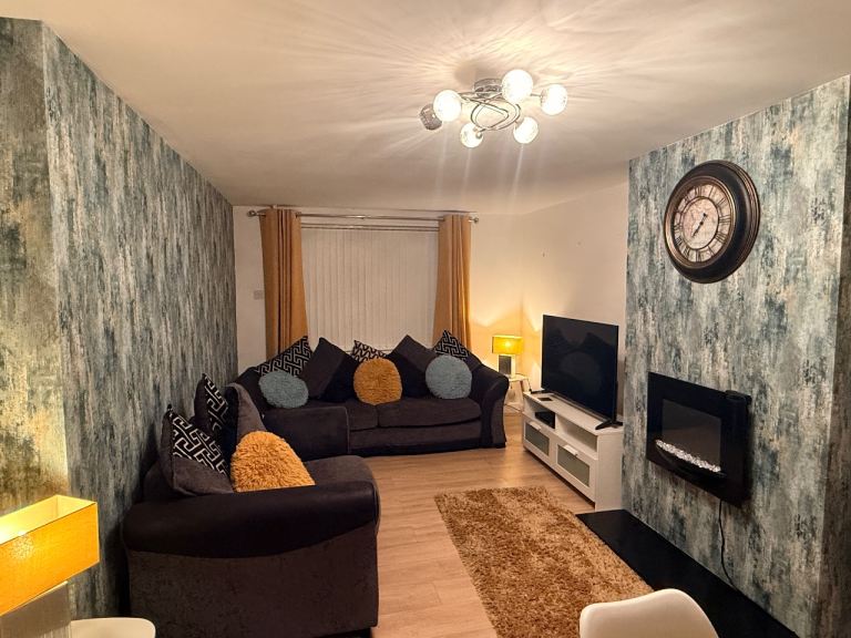 Beautiful 3-Bedroom Family Home - NG5 - £1100 pcm (Unfurnished)