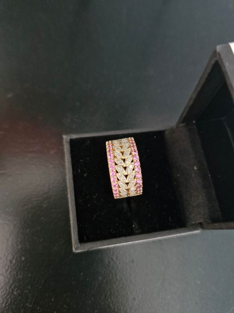 9ct gold ring 