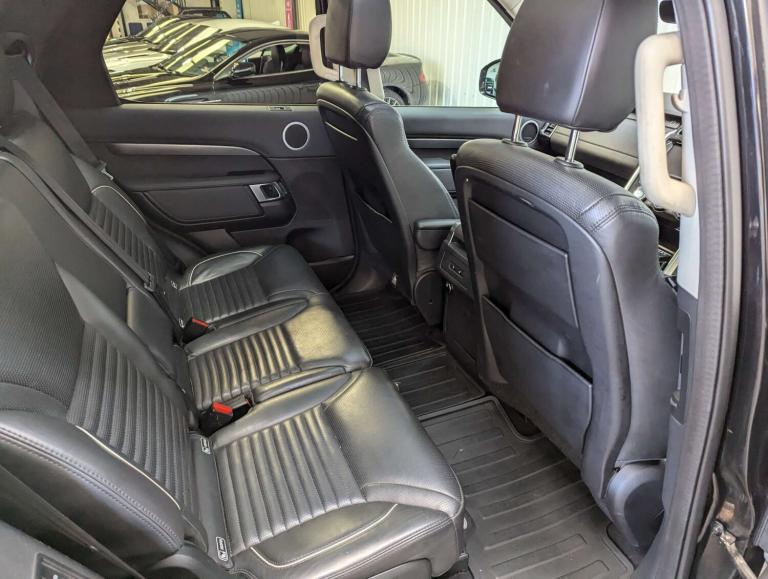 2017 Land Rover Discovery 3.0 Discovery HSE TD6 Auto 4WD 5dr SUV Diesel Automatic