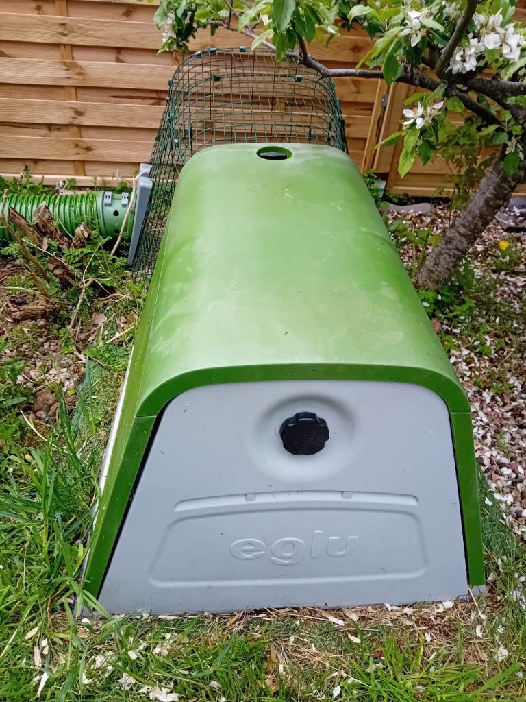 Omlet Eglu Go Guinea pig Hutch and Run – Green