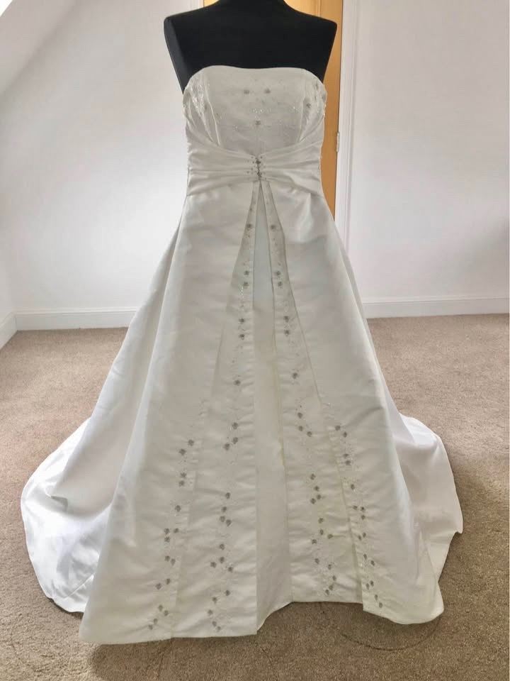 Margaret Lee Wedding Dress Ivory Size UK 12