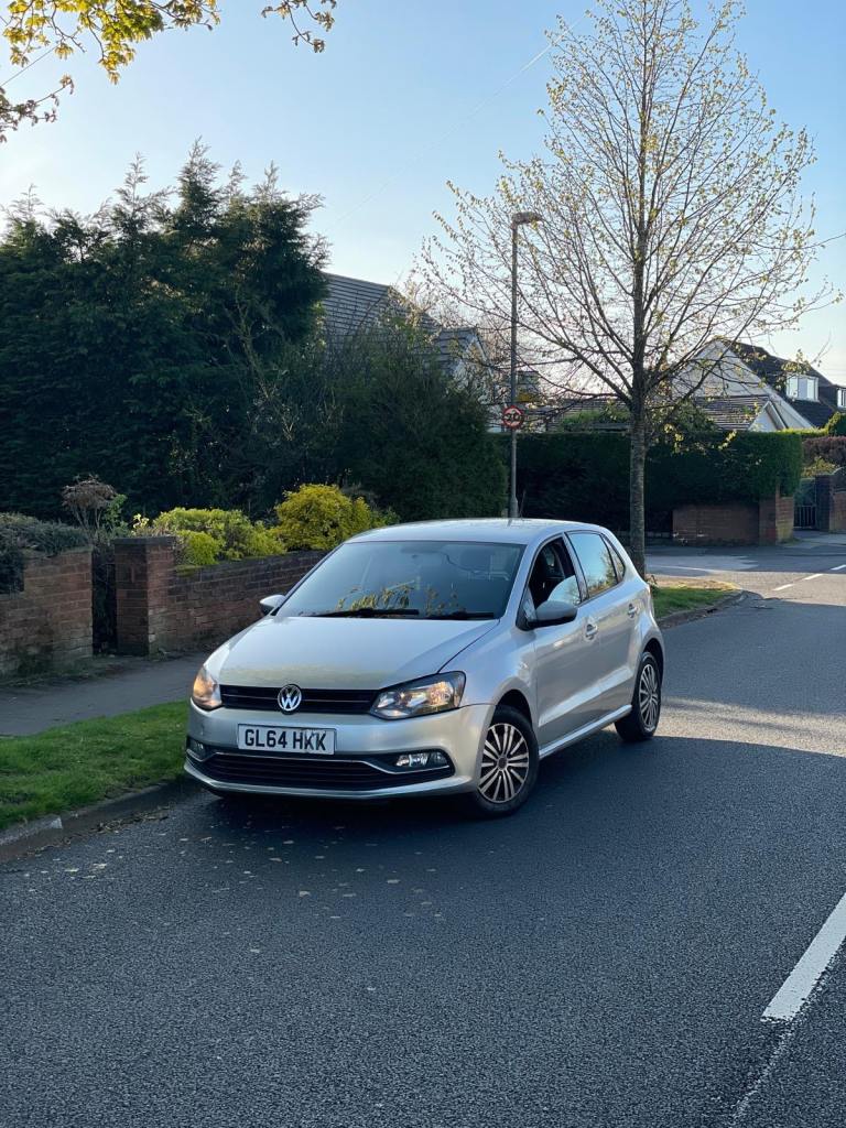 2015 VOLKSWAGEN POLO BLUEMOTION 1.0 PETROL 5DR MANUAL LONG MOT £20 TAX!