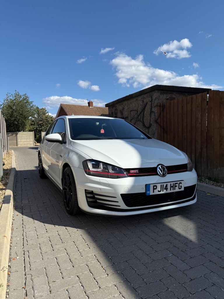 Volkswagen, GOLF, Hatchback, 2014, Manual, 1984 (cc), 3 doors