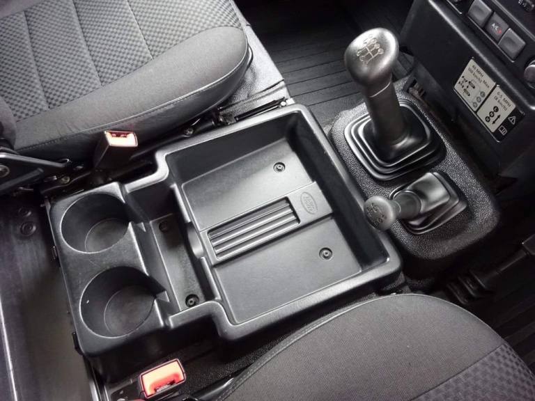 2016 Land Rover Defender Hard Top TDCi [2.2] PANEL VAN DIESEL Manual