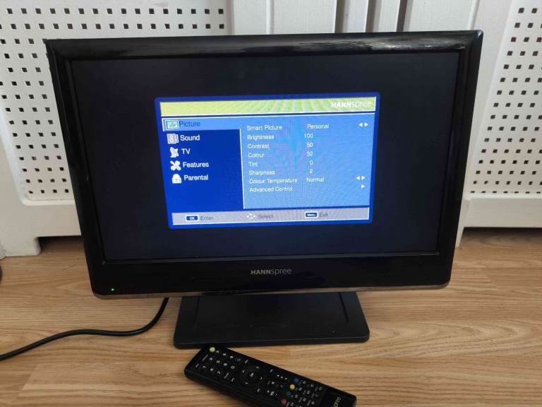 19" TV HannSpree 2xHDMI USB Freeview
