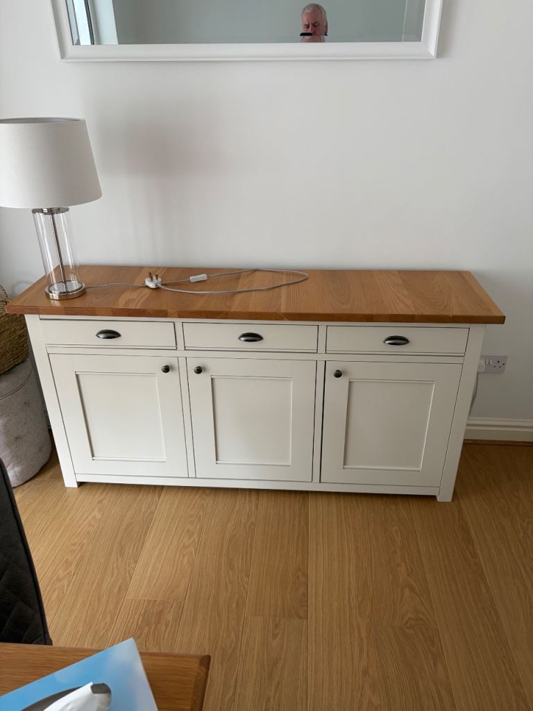 M& S Sideboard