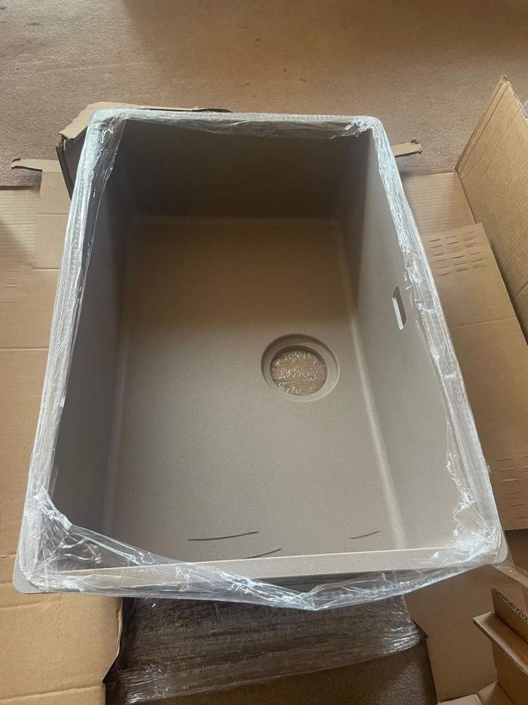 Brand New Frankie Maris Kitchen Sink