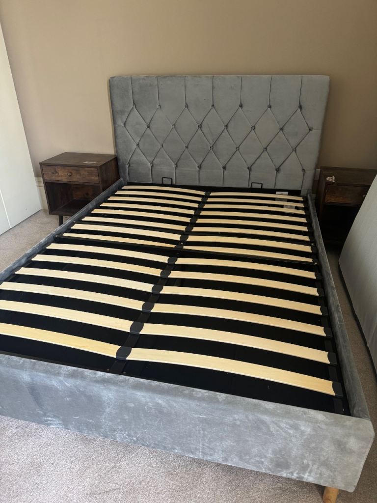 Stylish Grey Fabric King Size Double Bed Frame – Good Condition