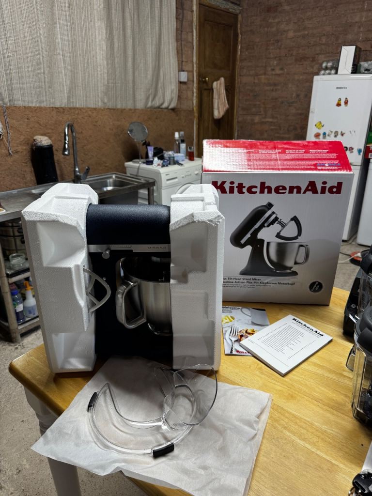 KitchenAid Artisan Plus 4.7L Stand Mixer – Wild Blueberry – Brand New 