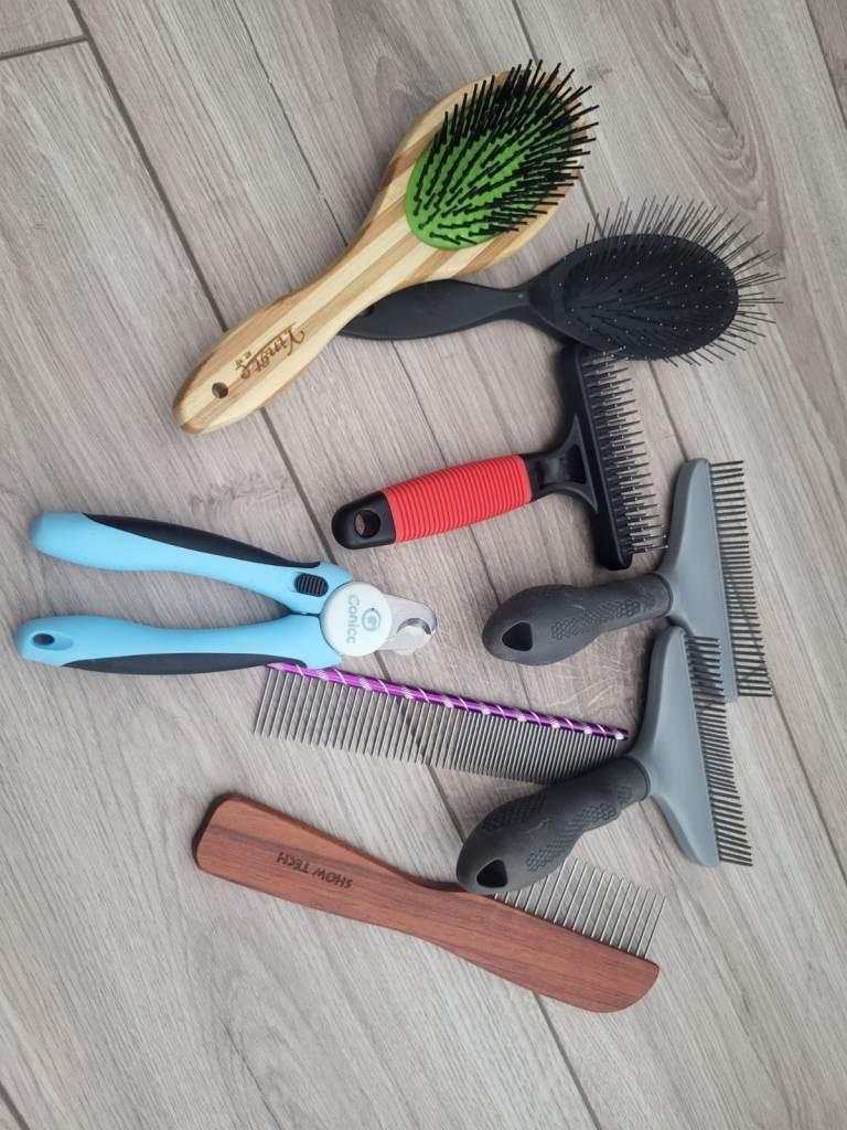 Dog Grooming Brushes