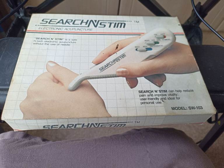 SEARCHNSTIM Electronic Acupuncture Device SW-103 - Good Condition