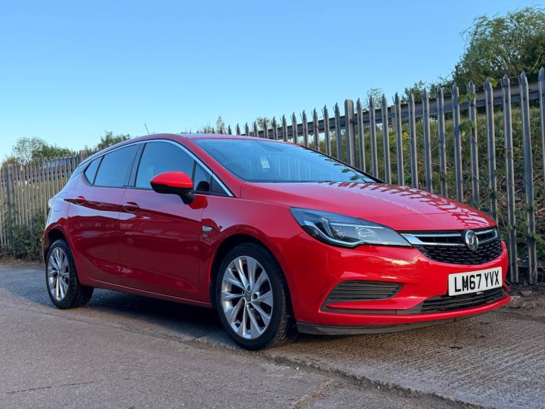 2017 Vauxhall Astra 1.4T 16V 150 SE 5dr HATCHBACK Petrol Manual