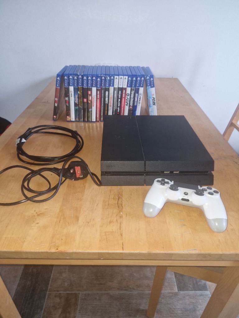 Ps4 500gb &18 ps4 games