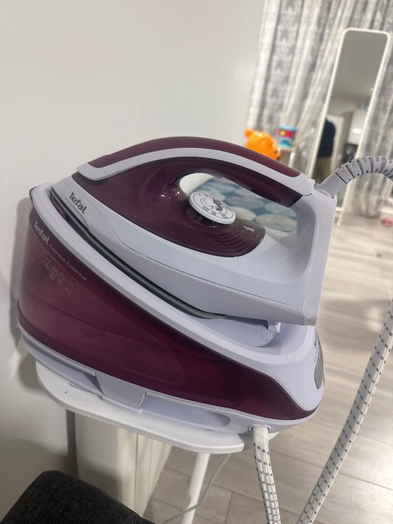 Tefal Express Essential Steam GeneratorIron – £80