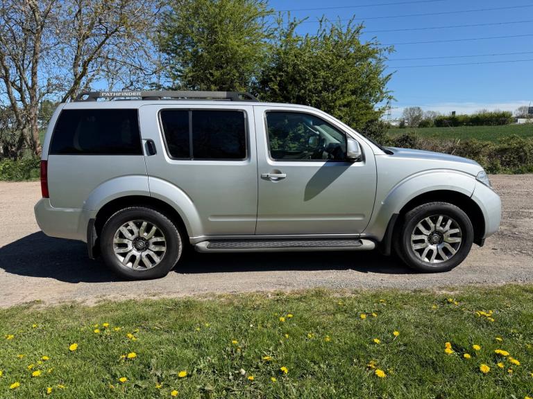 2011 11 NISSAN PATHFINDER 2.5 DCI TEKNA 7 SEATS FULL HISTORY MOT 05/27 PX SWAPS