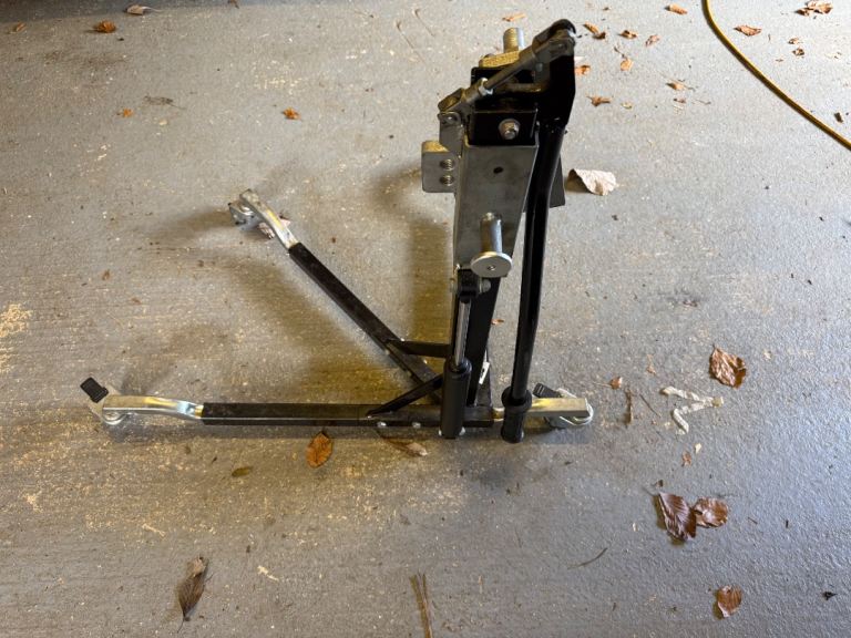 Warrior Motorcycle Paddock Stand Lift (ZX10R and R6 adapters)