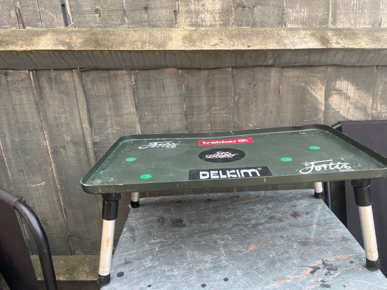 trakker bivvy table