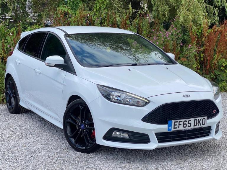 2015 Ford Focus 2.0T EcoBoost ST-2 5dr HATCHBACK PETROL Manual