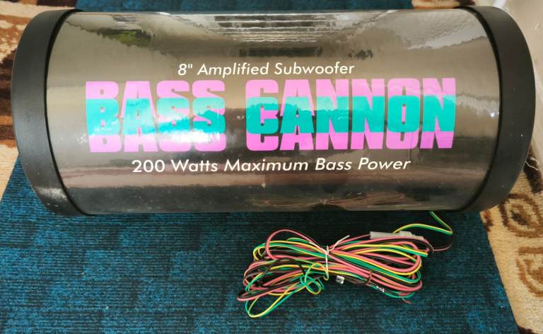 8 inch 200w amplified bass tube. 