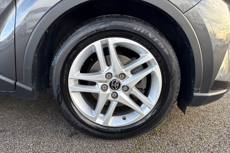 2022 Toyota C-HR 1.8 VVT-h Icon CVT Euro 6 (s/s) 5dr SUV PETROL/ELECTRIC Automatic