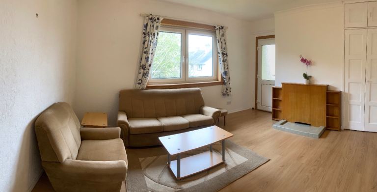 Spacious furnished 2 double bedrooms flat to let £1100
