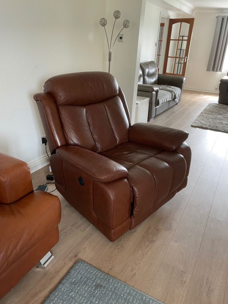 Recliner Chair - Massage Chair - Brown Leather