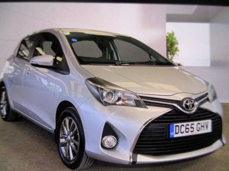 2015 Toyota Yaris 1.33 VVT-i Icon 5dr CVT HATCHBACK PETROL Automatic