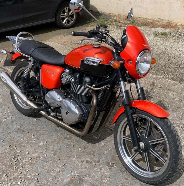 2011 11 TRIUMPH BONNEVILLE 865 ORANGE NEW MOT RETRO ROADSTER HPI CLEAR