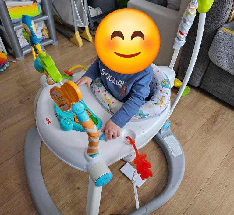 Collapsible travel jumparoo 