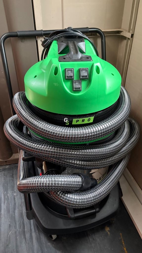 GS Pro Industrial Vacuum for Gutter Cleaning
