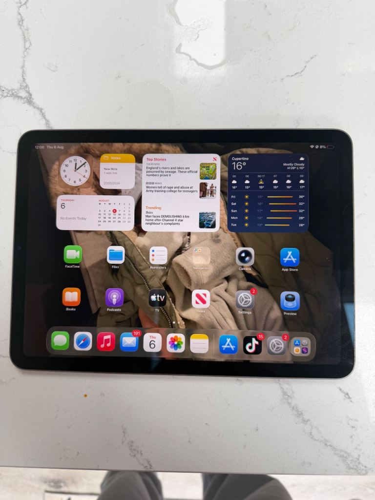 Apple iPad Air (5th Gen) 64GB - Space Grey, As Good As New