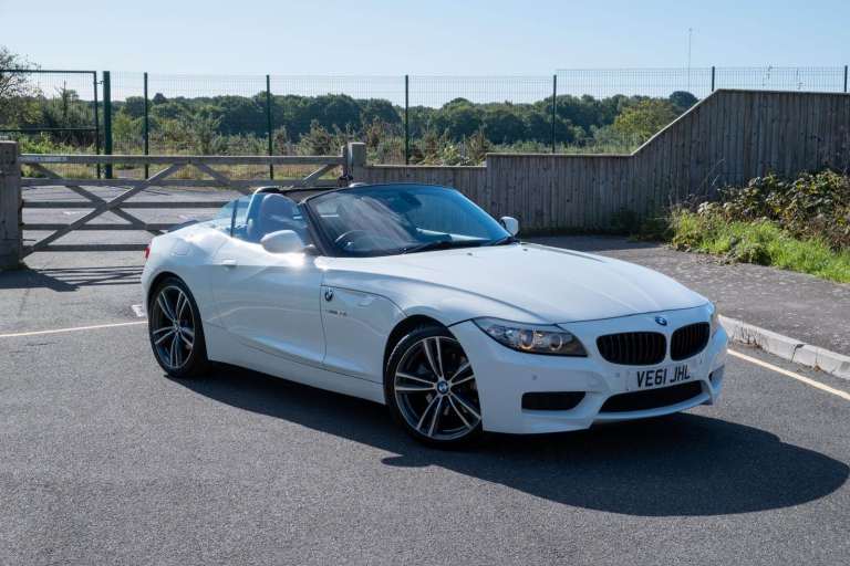 BMW, Z4, Convertible, 2011, Semi-Auto, 2996 (cc), 2 doors