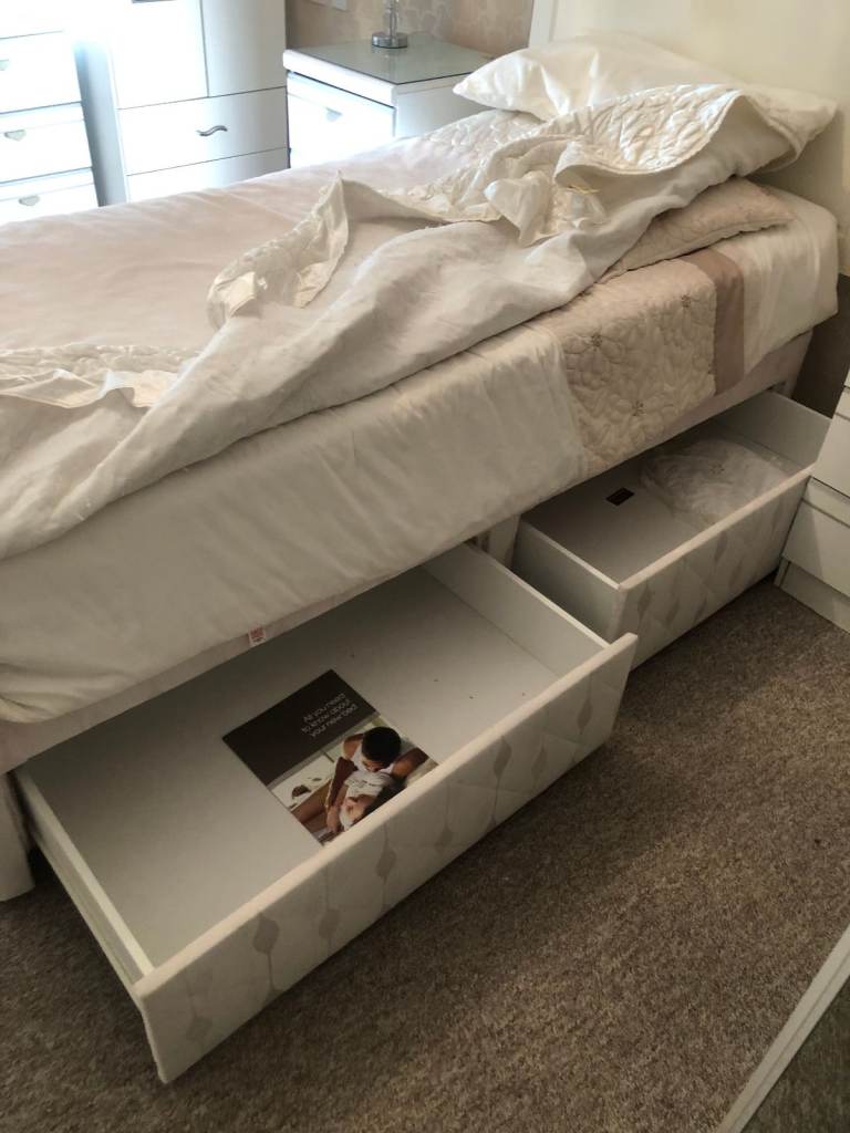 Single Bed(Benson's for Beds)