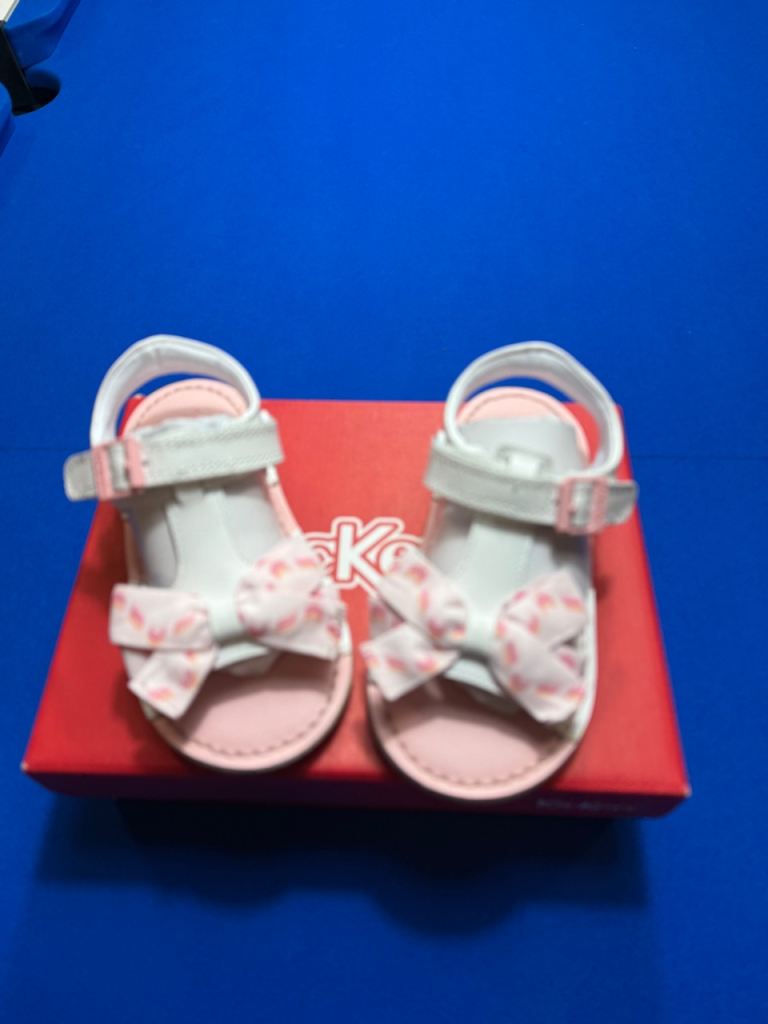 Kickers bow sandal