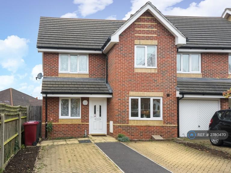 3 bedroom house in Ella Garett Close, Reading, RG2 (3 bed) (#2780470)