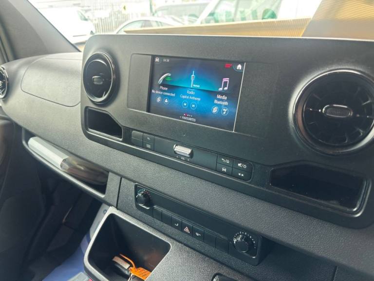 2021 71 MERCEDES-BENZ SPRINTER 2.1 314 CDI PROGRESSIVE LUTON BOX VAN TAIL LIFT E