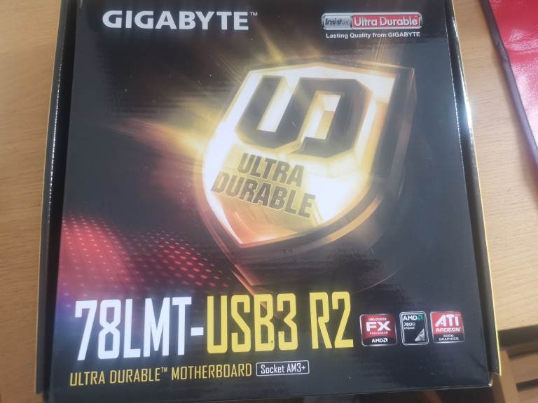 GIGABYTE 78LMT-USB3 R2
