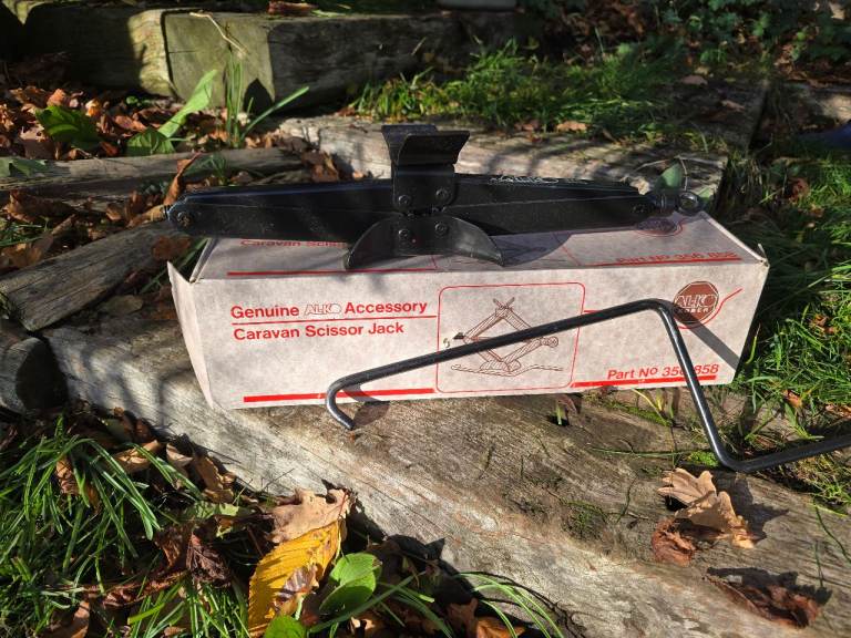 ALKO Scissor jack upto 1500kg