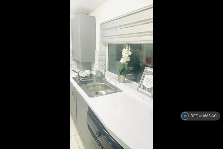 1 bedroom in Gordon Road, Dartford, DA1 (#1885100)