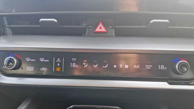 2022 Kia Sportage 1.6T GDi PHEV GT-Line 5dr Auto AWD SUV Plug-In Hy Automatic