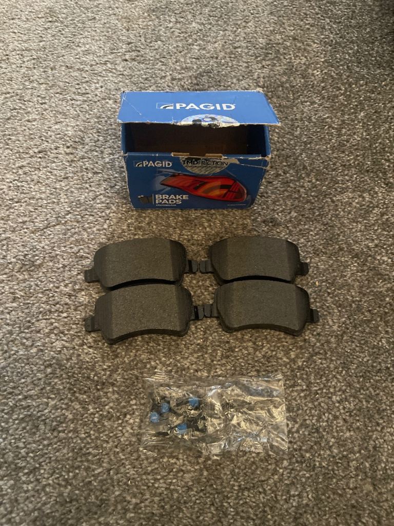 Pagid Rear Brake Pads set T1658 (Brand New)