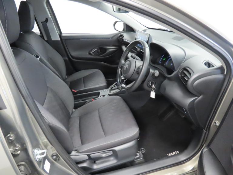 2025 Toyota Yaris 1.5 Hybrid Design 5dr CVT Hatchback Hybrid Automatic