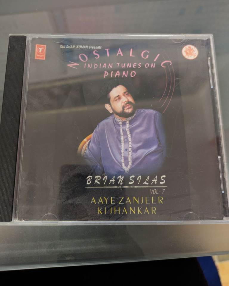 Nostalgic tunes on Piano vol 7 Indian Asian Hindi Bollywood Blockbuster Music CD ref 24